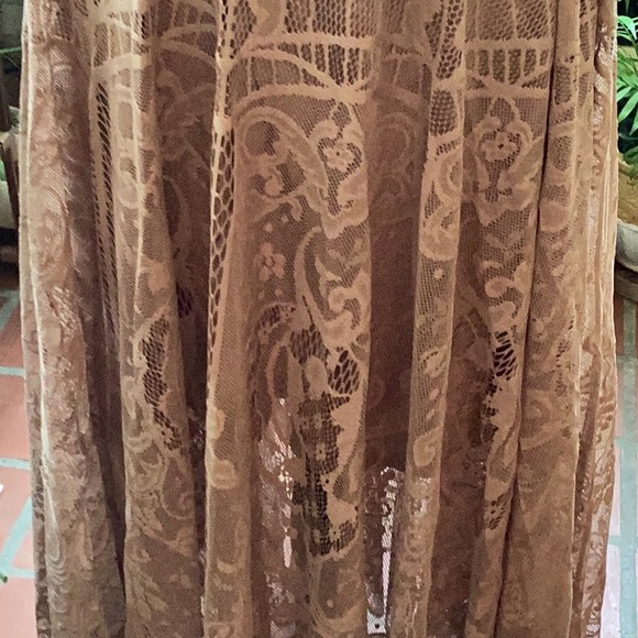 New never worn xxl lace skirt gorgeous  in coffee color - Picture 4 of 10